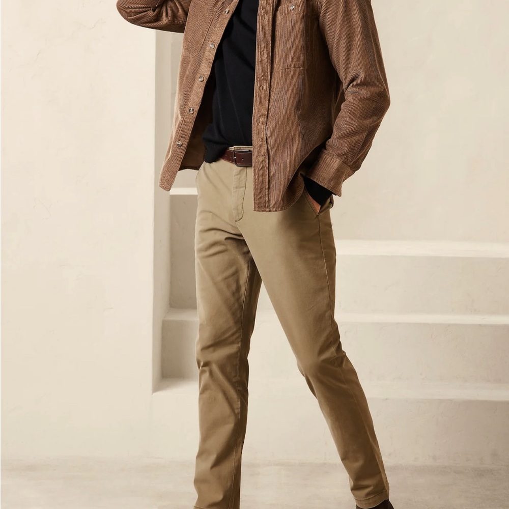 NWT Banana Republic Slim Fit Lived in Chino Pants - Acorn Color, Size 28x28